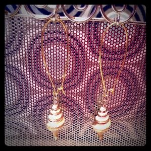 NWOT Golden Shell Earrings